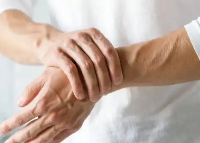 Wrist pain
