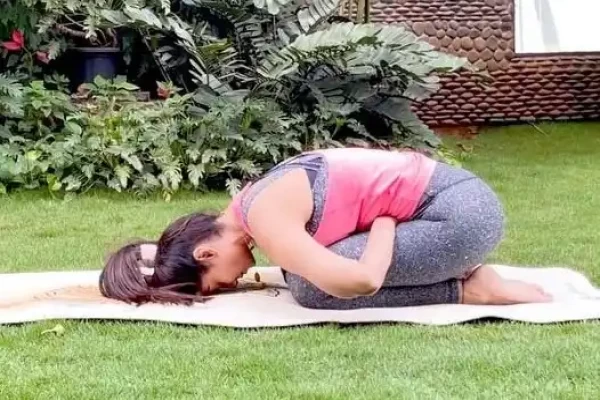 Mandukasana